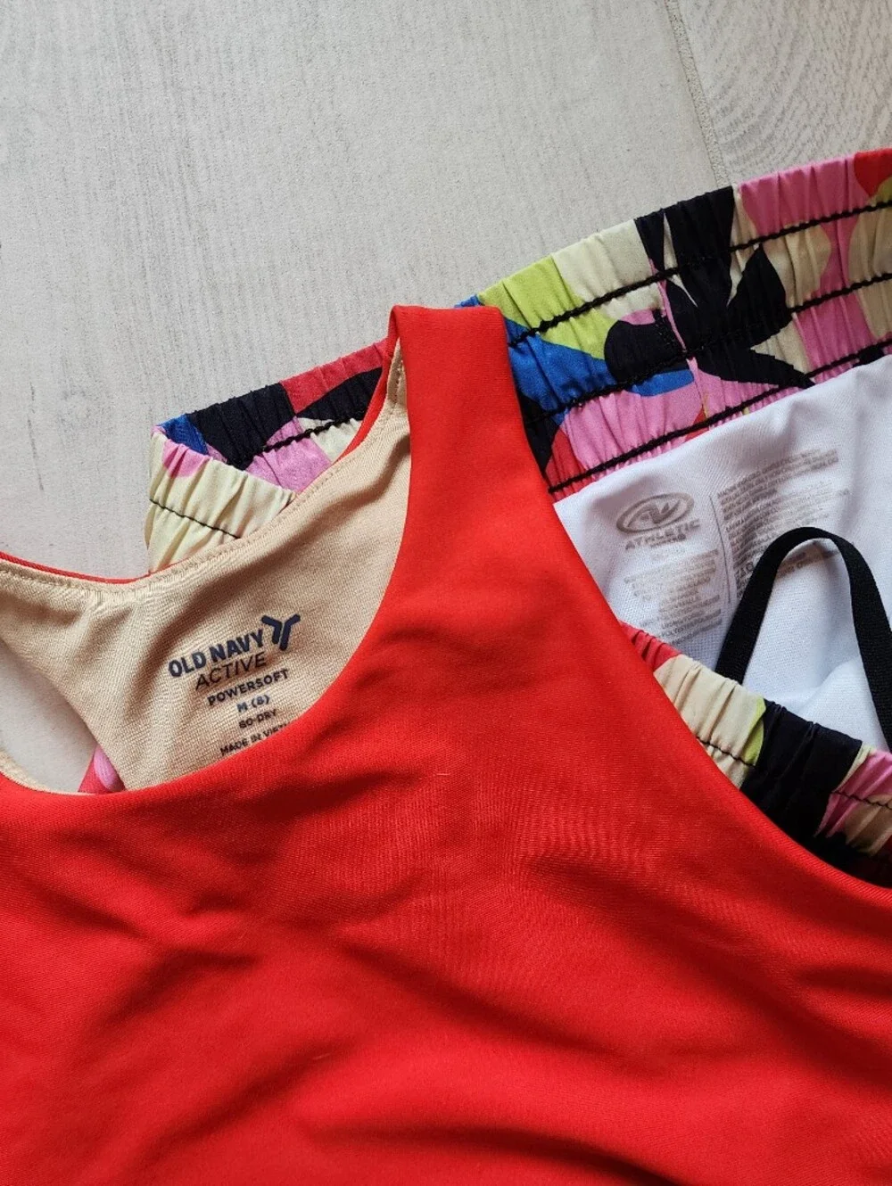 Girls Red Matching Athletic Set - Picture 2 of 4